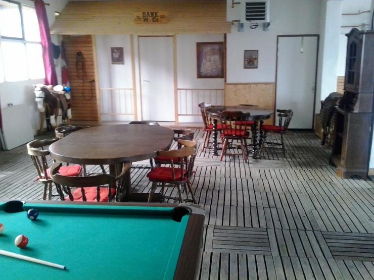 Saloon en 2013