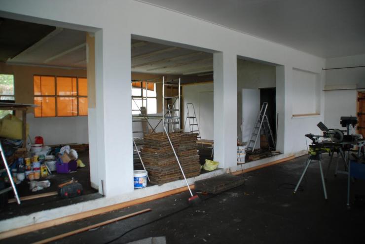 Saloon vu de la salle pendant les travaux